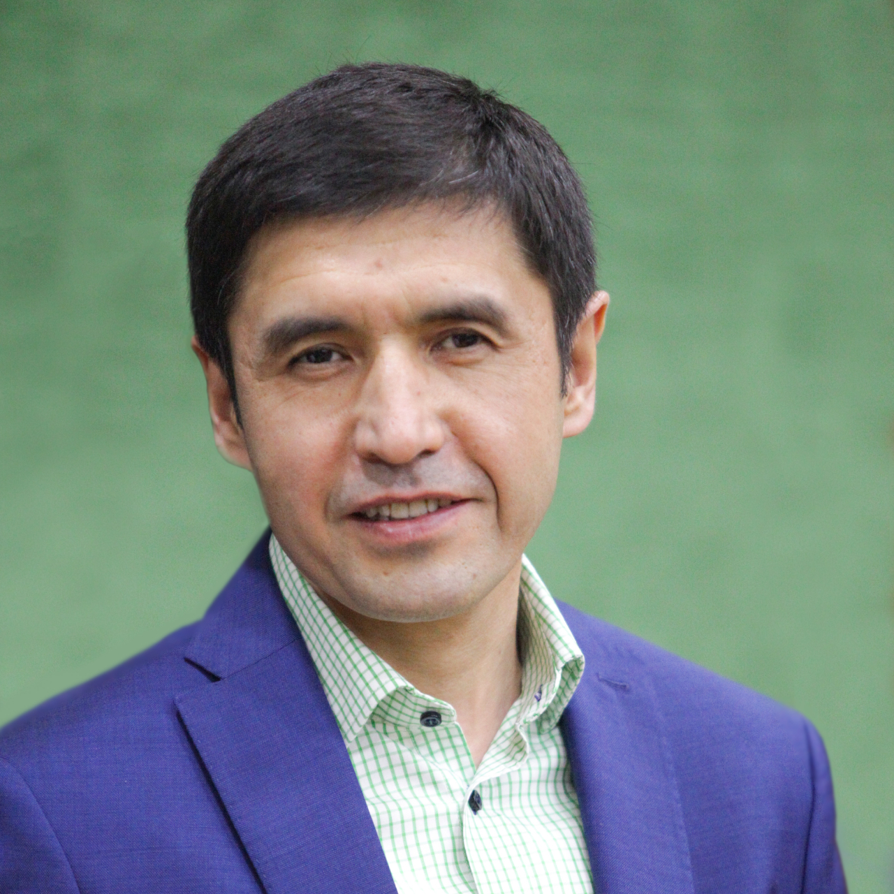 Dr. Komiljon Karimov